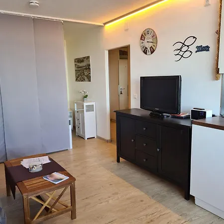 - Haus C, App 0c0907 *